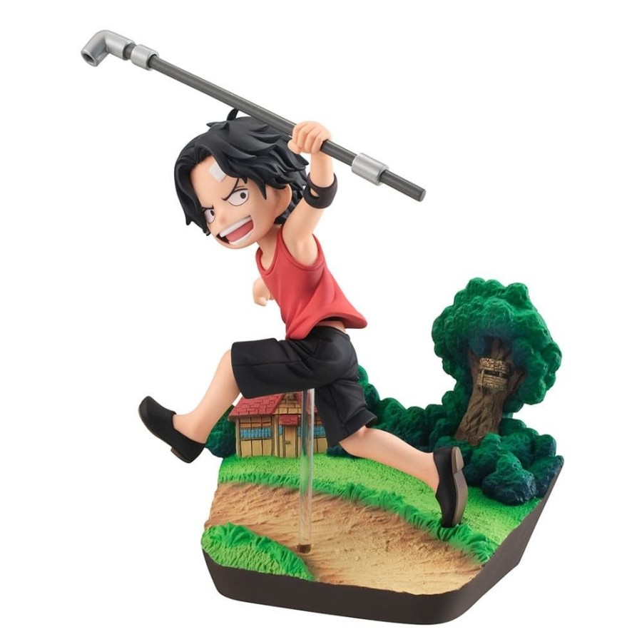 Shop MegaHouse One Piece | One Piece - Portgas D. Ace Statue / Run! Run! Run! G.E.M. Serie: Megahouse