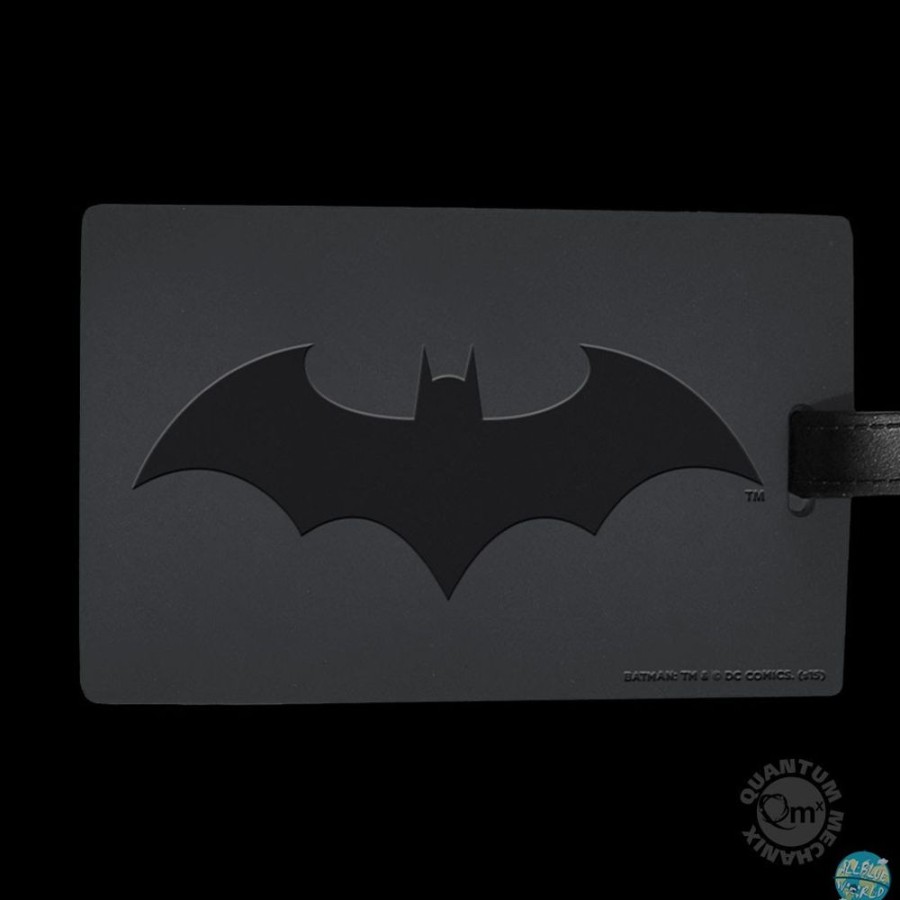 Shop Quantum Mechanix Schlusselanhanger | Dc Comics - Batman Logo Kofferanhanger - Sdcc Exclusive: Quantum Mechanix