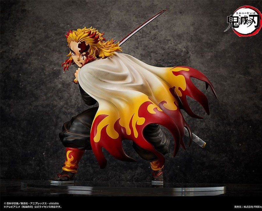 Shop FREEing Giant Size Figuren | Demon Slayer: Kimetsu No Yaiba - Kyojuro Rengoku Statue: Freeing