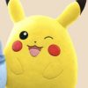 Shop Default Pluschies / Kissen | Pokemon - Winking Pikachu Squishmallows Pluschfigur: Jazwares