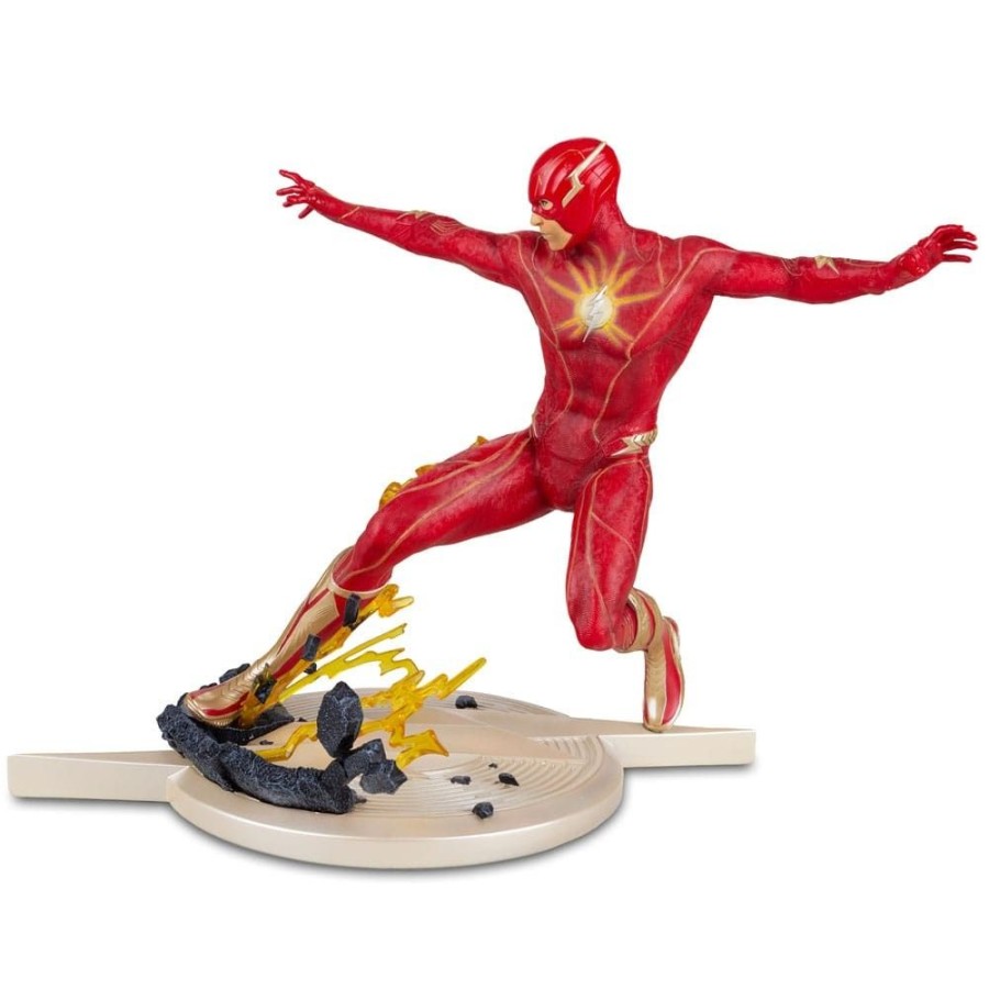 Shop DC Direct Premium Statuen | The Flash Movie - Batman (Michael Keaton) Statue: Dc Direct