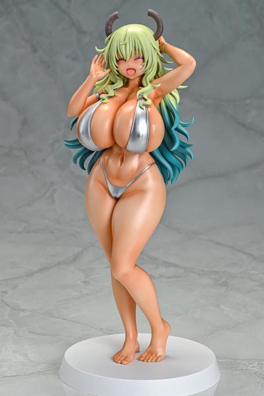 Shop Q-Six Statuen, Busten & Figuren | Miss Kobayashi'S Dragon Maid - Lucoa Statue / Bikini Style Suntan Version: Q-Six